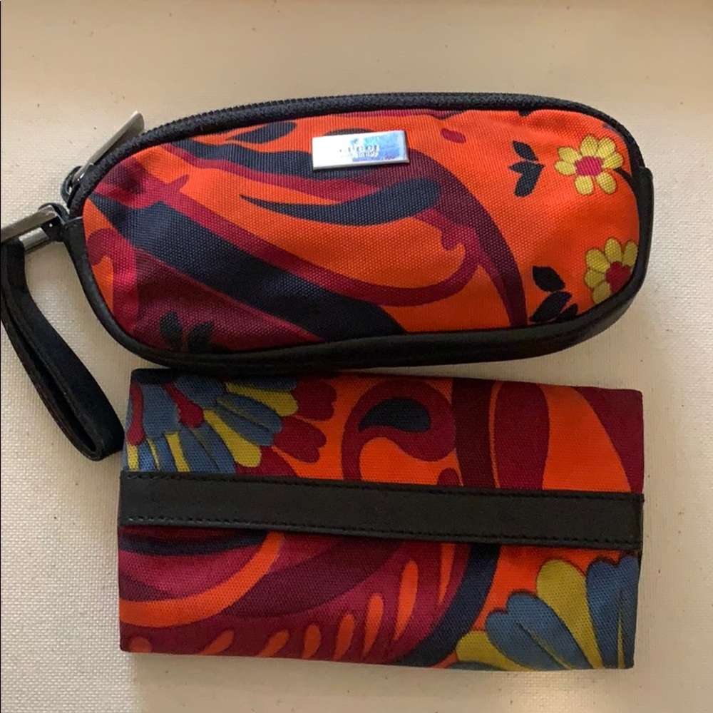 😍VINTAGE GUCCI CASE W/ TISSUE HOLDER😍